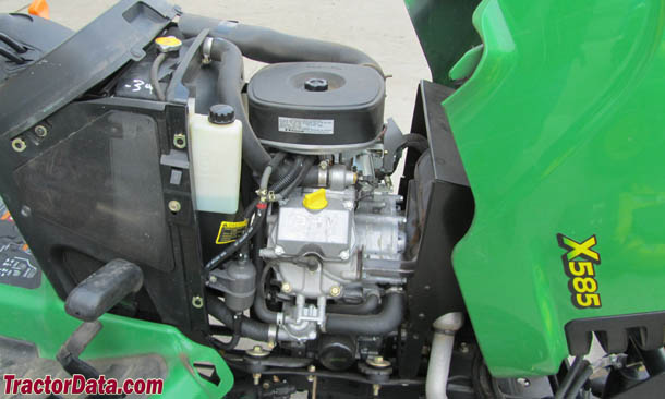 John Deere X585 engine photo