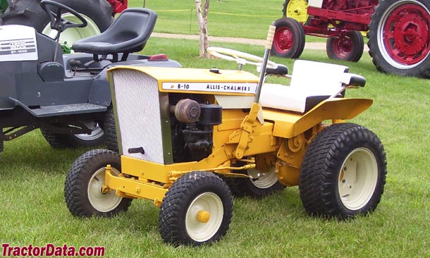 Allis-Chalmers B-10 left-front view