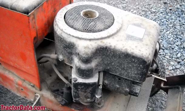 Allis Chalmers 610 engine photo