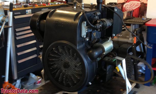 John Deere 216 engine photo