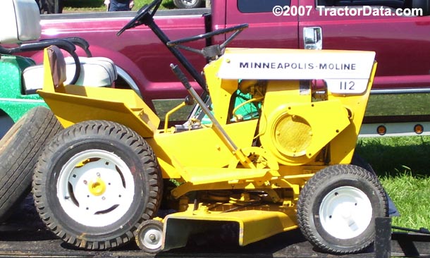Minneapolis-Moline 112, right side