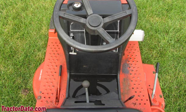 Allis Chalmers 608 LTD transmission photo