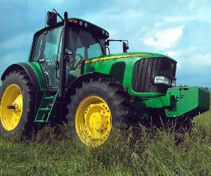 John Deere 7520 tractor.