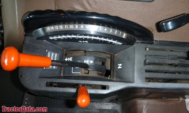 John Deere 4450 Power Shift transmission photo