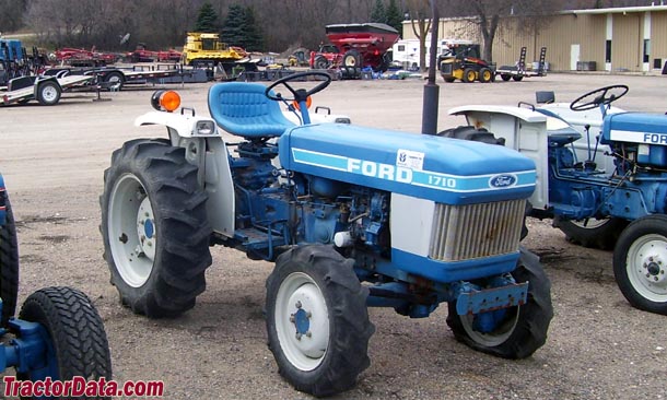 Ford 1710 tractor photo