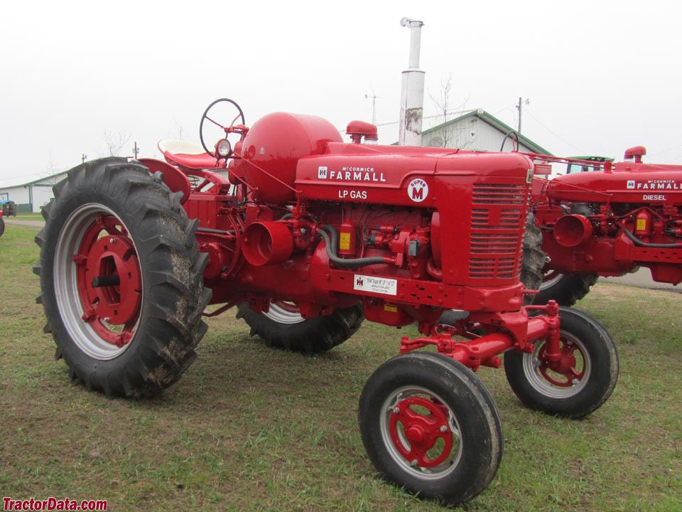Farmall Super M wide-front with LP-gas engine.