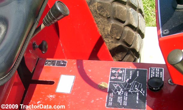 International Harvester Cub 184 Lo-Boy transmission photo
