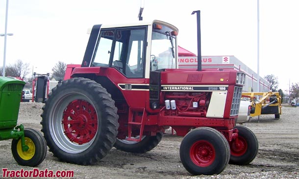 International Harvester Hydro 186 tractor photo