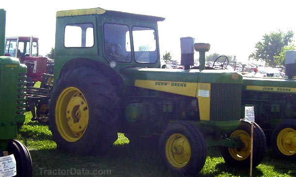 John Deere model 830 with Deere steel cab