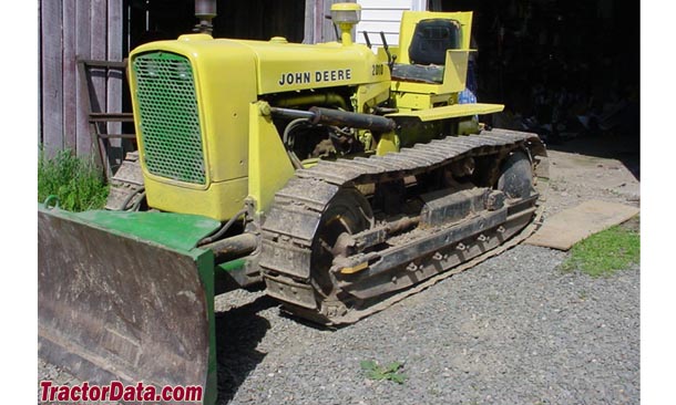John Deere 2010C tractor photo