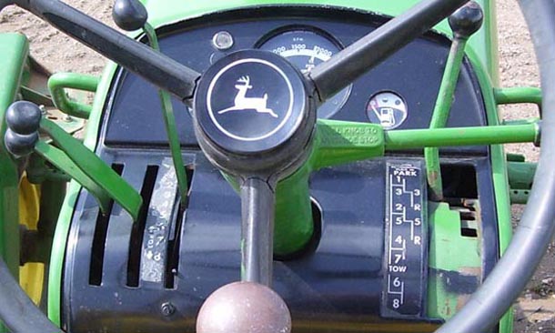 John Deere 4020 Syncro-Range transmission photo