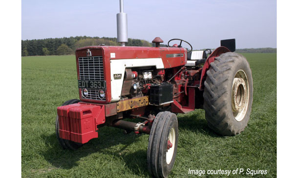 International Harvester 634 tractor photo