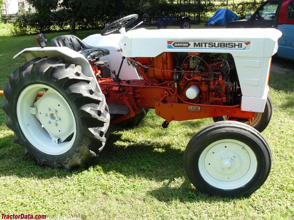 Satoh Bison S650 tractor photos information