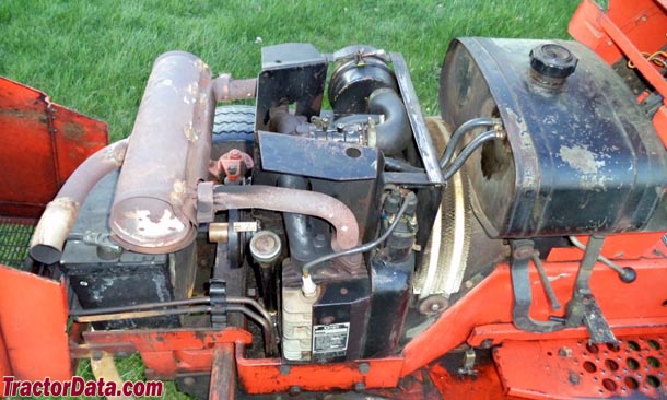 Allis Chalmers 720 engine photo