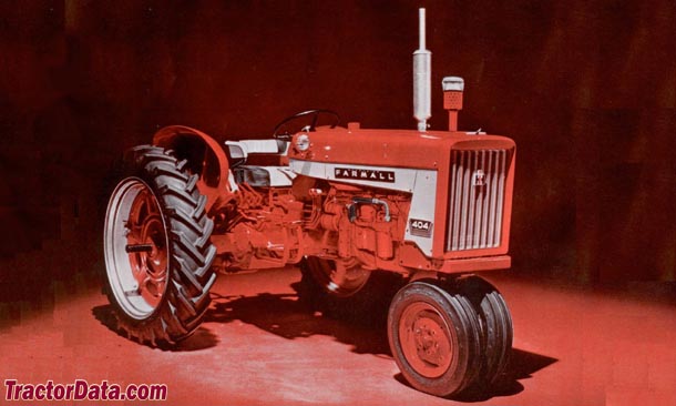 Farmall 404 tractor photo