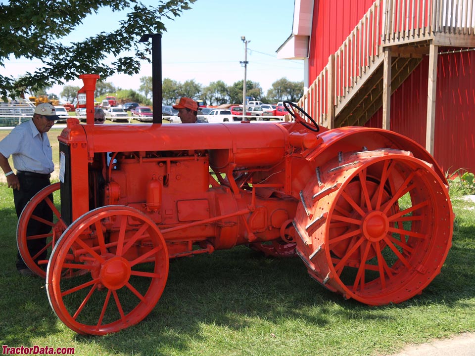 Allis-Chalmers E 30-60, left side.