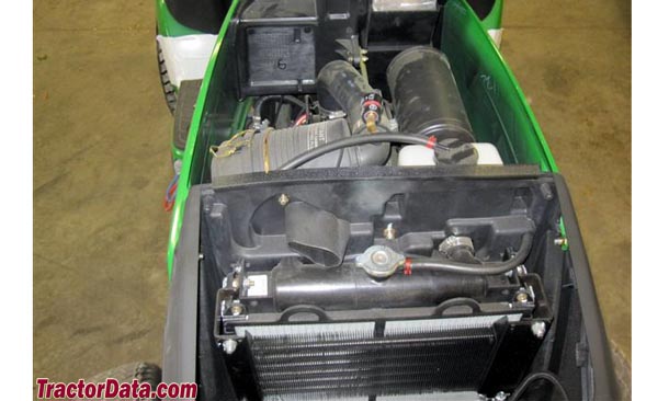 John Deere 1026R engine photo