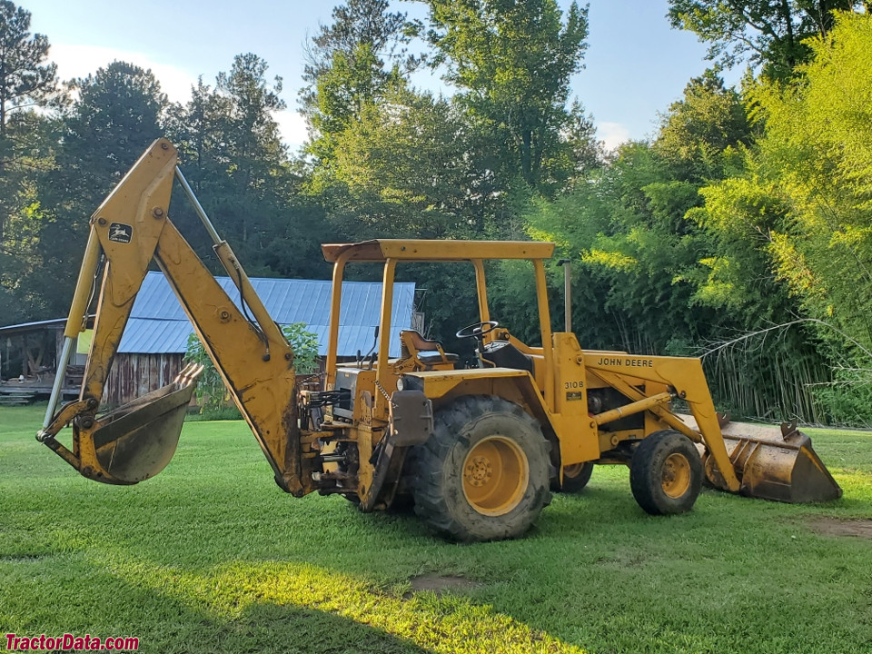 John Deere 310B