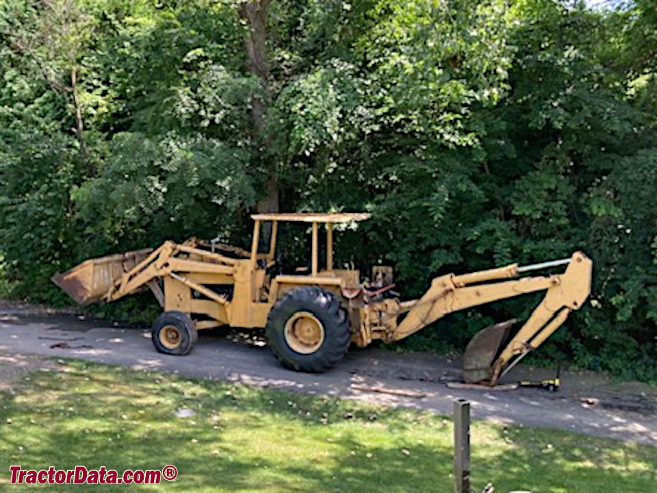 Allis Chalmers 918 backhoe loader tractor.