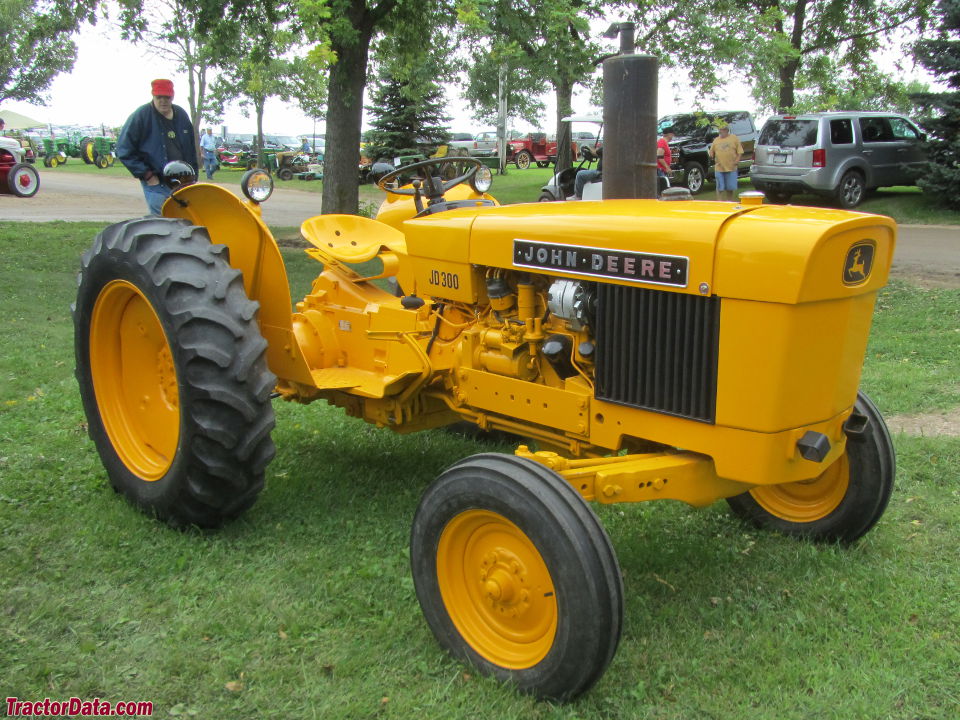 John Deere 300