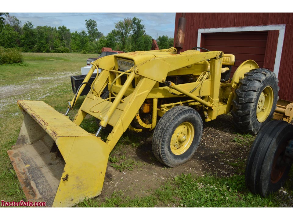 3400 Ford industrial tractor #2