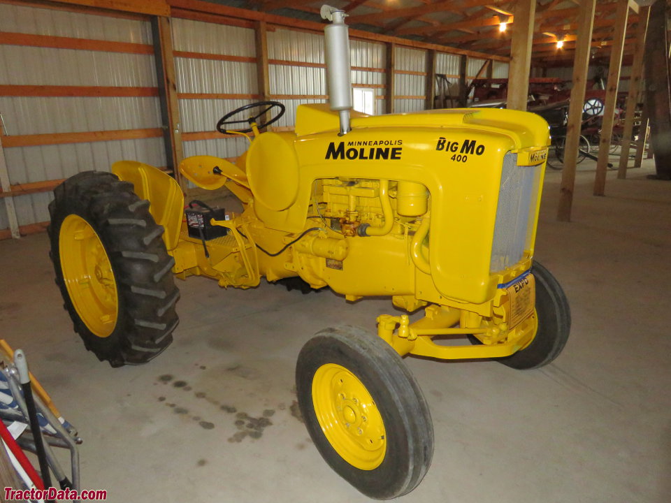 Minneapolis-Moline Big Mo 400M military tug tractor