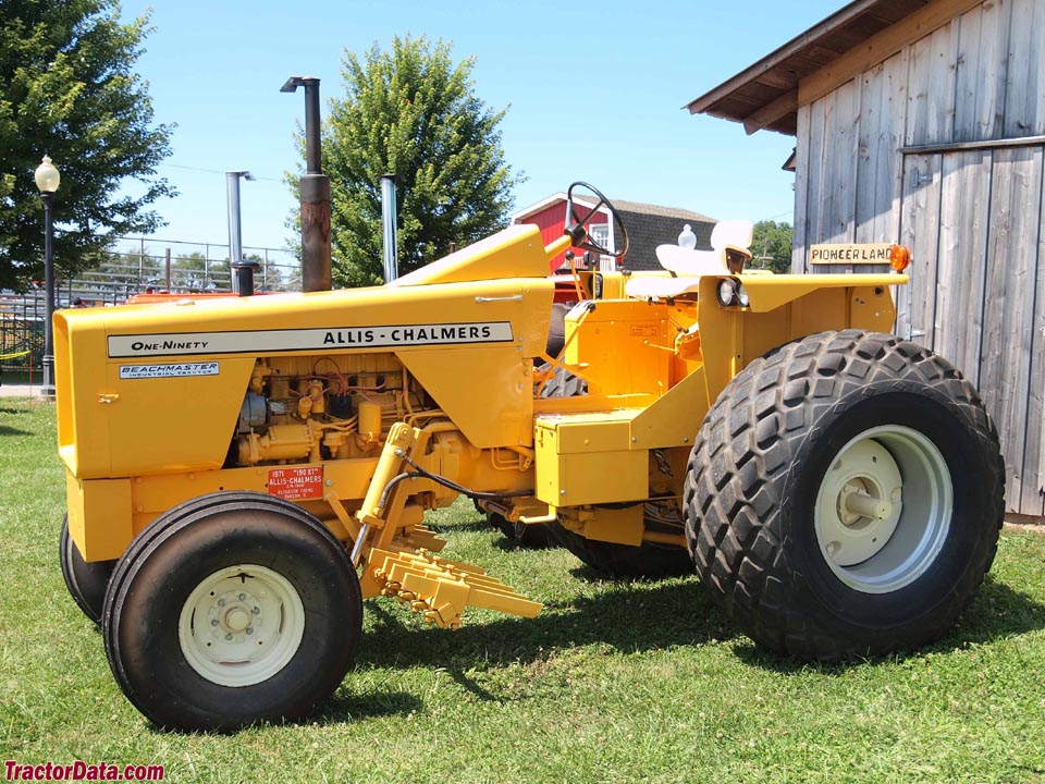 Allis-Chalmers 190 Beachmaster, left side.