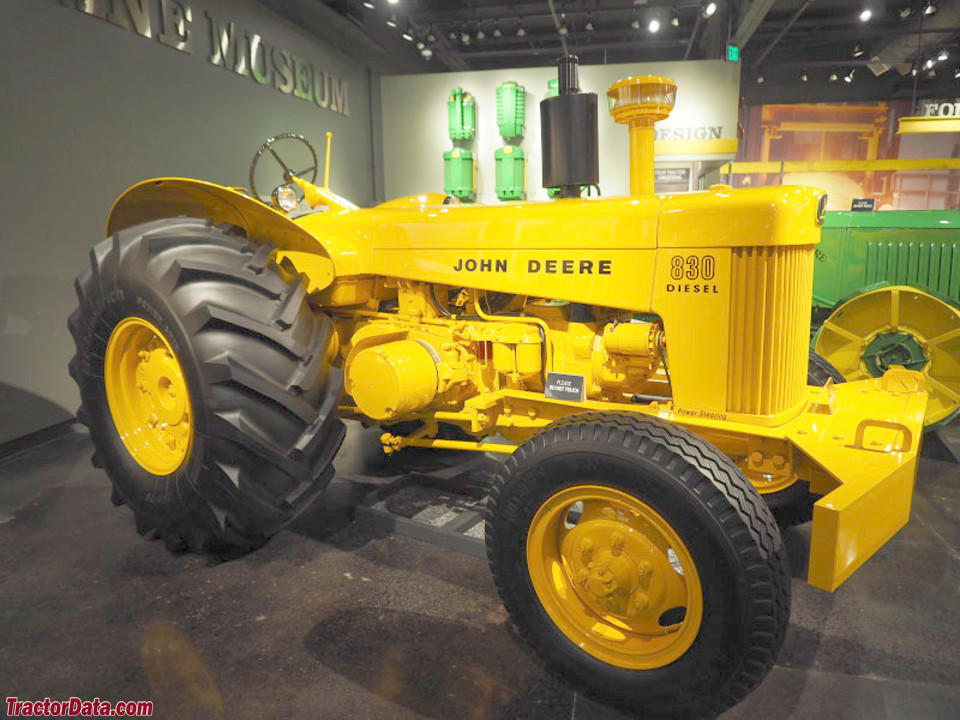 John Deere 830I