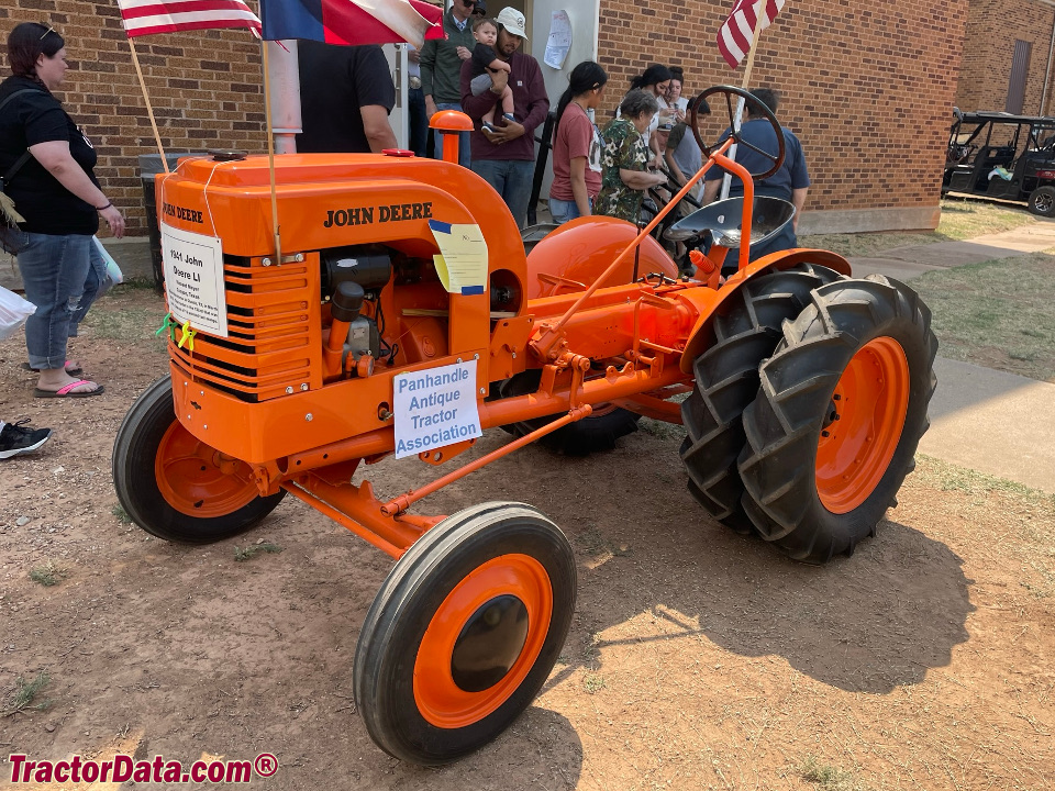 Deere LI in orange.