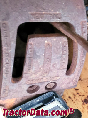 International Harvester 100E transmission controls