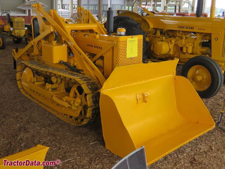 John Deere 420 Crawler Loader tractor.