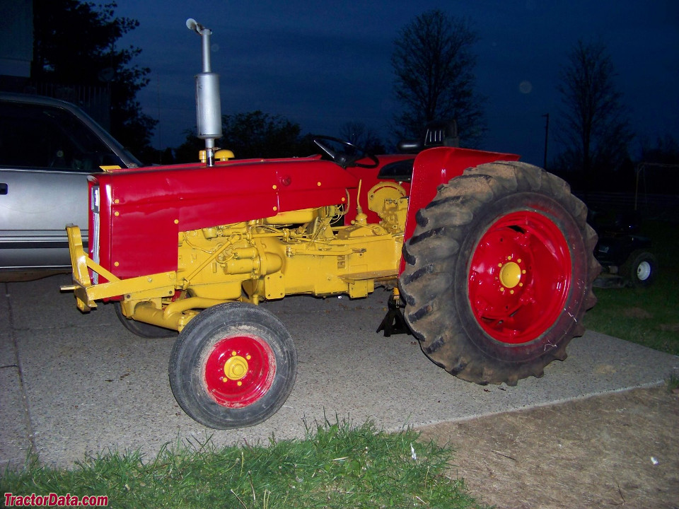 International Harvester 2444