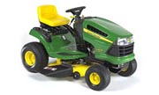 John Deere LA100 lawn tractor photo