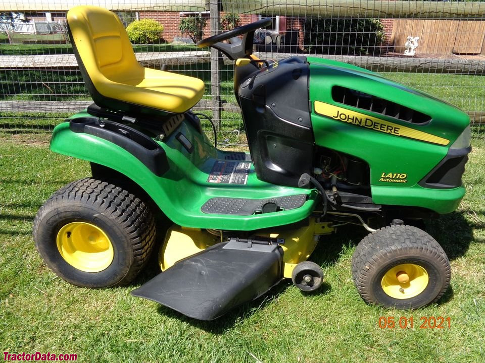 John Deere LA110