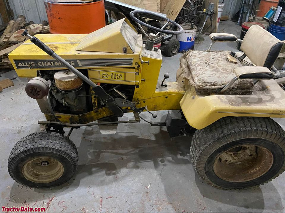 Allis-Chalmers B-112, left side.