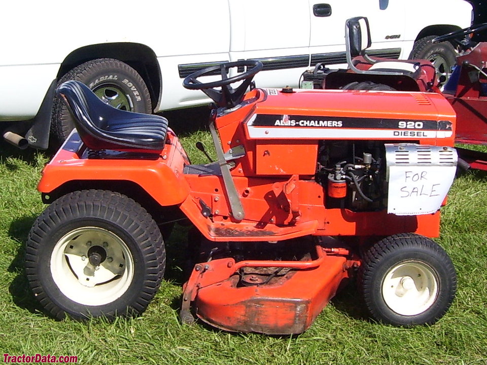 Allis-Chalmers 920 garden tractor.