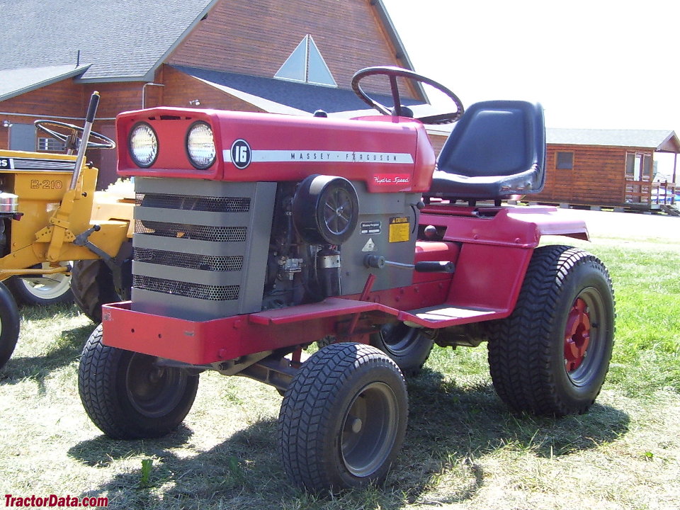 Massey Ferguson 16