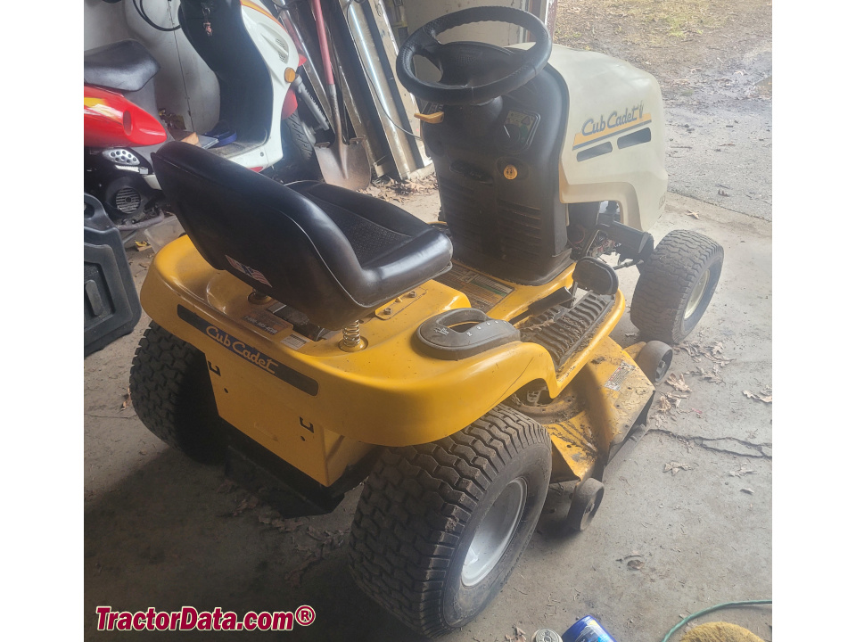 Cub Cadet LT 1040 lawn tractor.