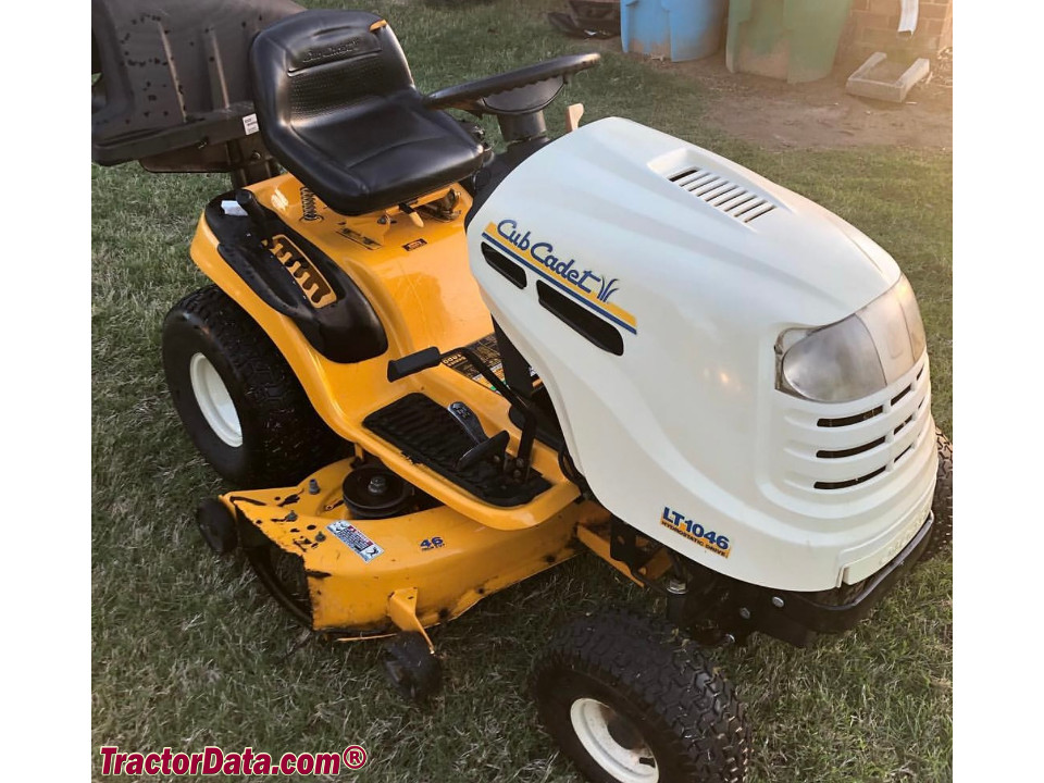 Cub Cadet LT1046