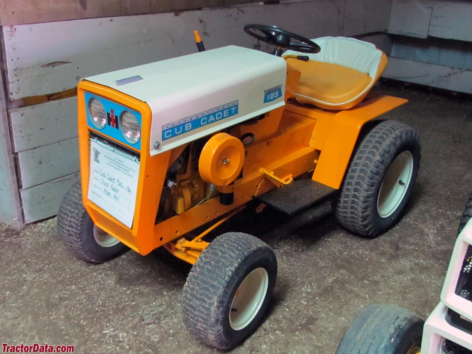 Restored Cub Cadet 123