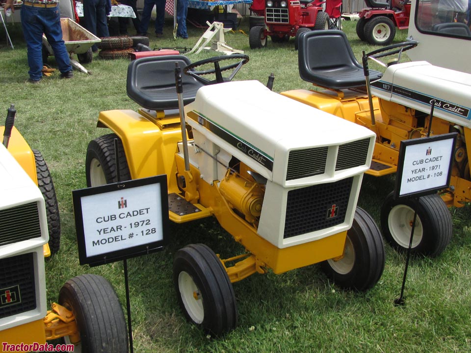 Cub Cadet 108, front-right view