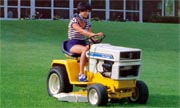 Cub Cadet 1100 lawn tractor photo