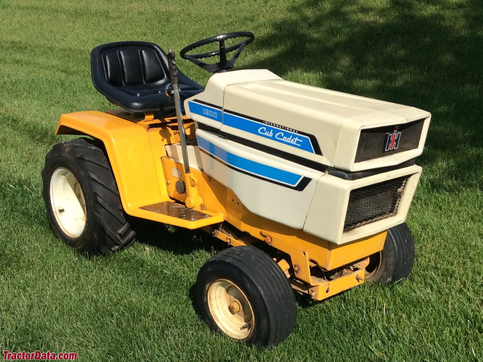 Cub Cadet 1200