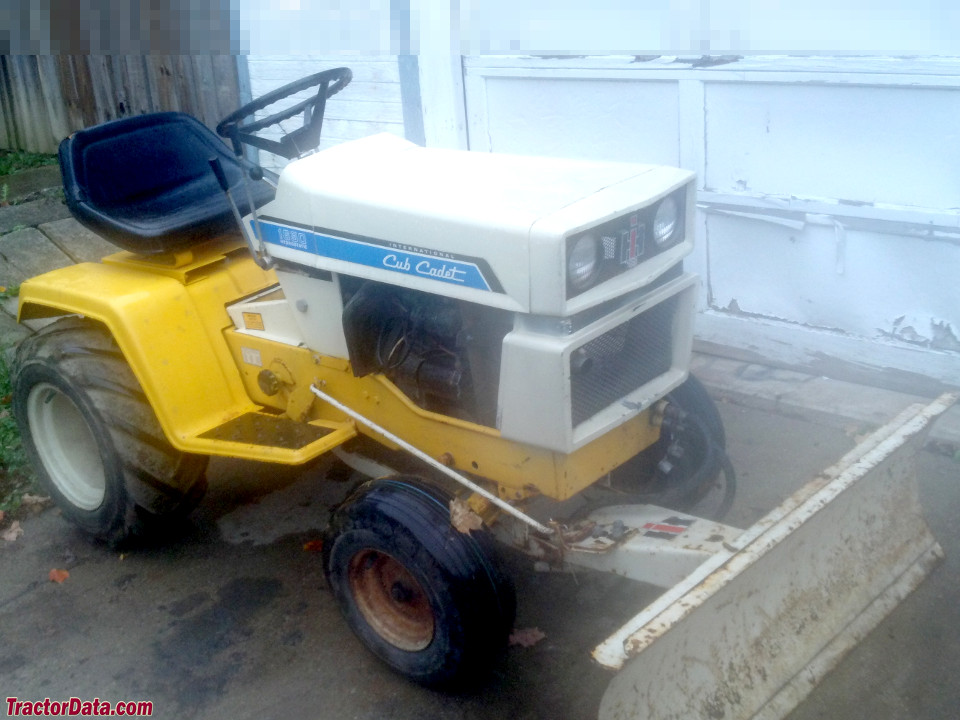 Cub Cadet 1650 with front blade.