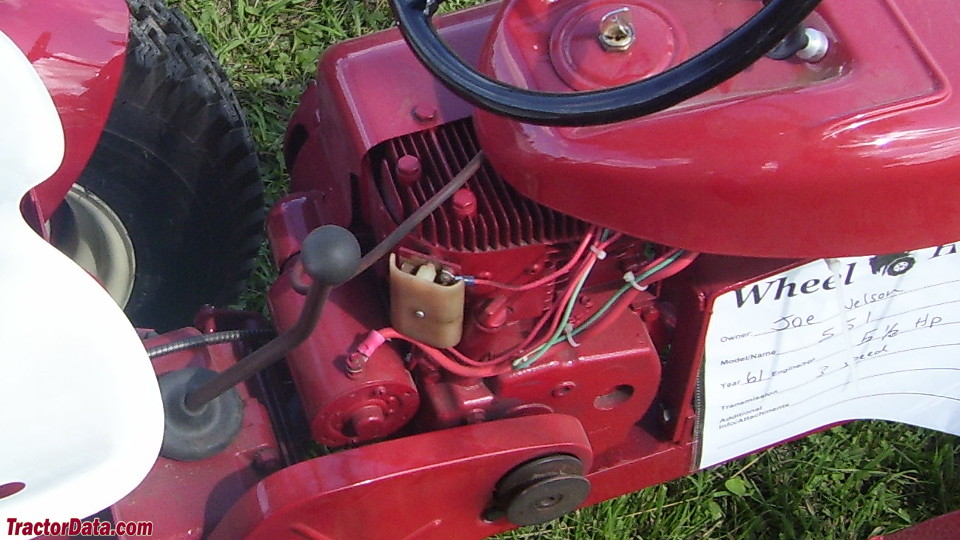 Wheel Horse 551 engine image