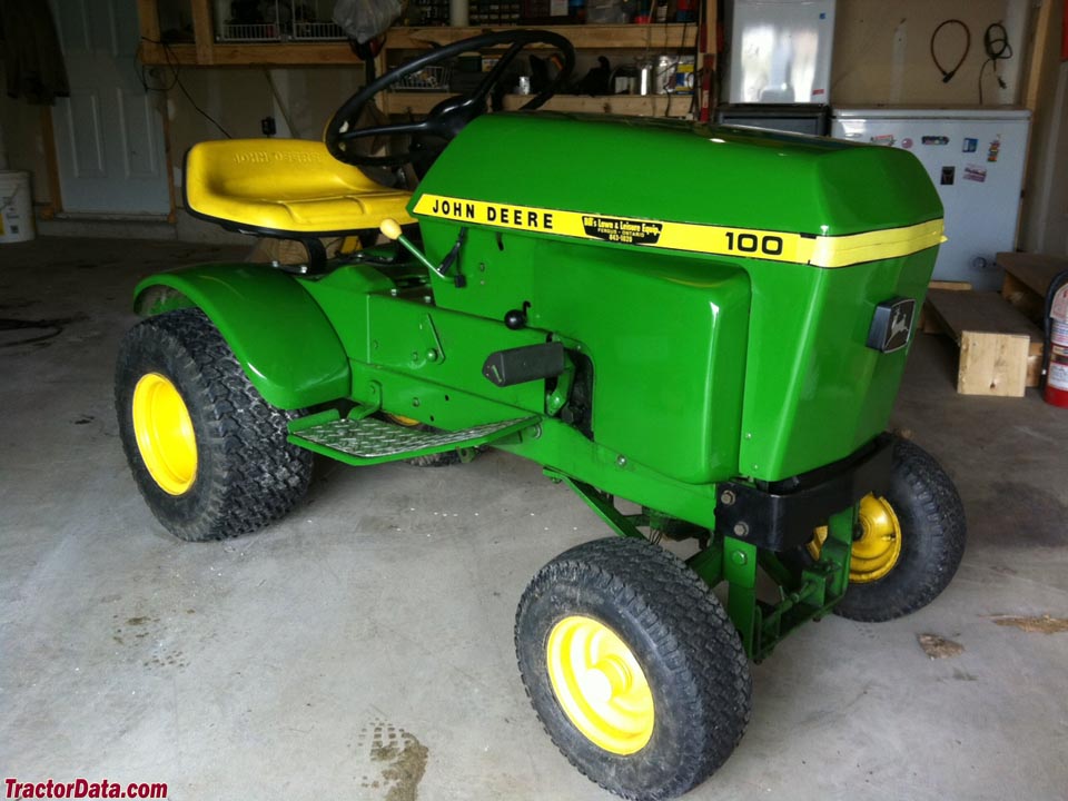 John Deere 100