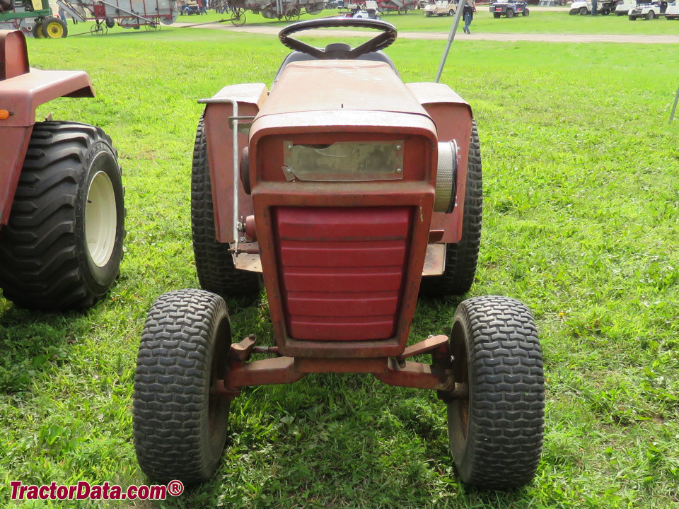 Wheel Horse GT-14 garden tractor.