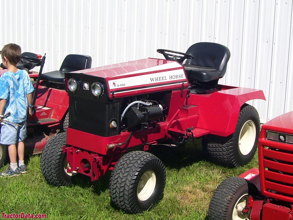 Wheel Horse D-250