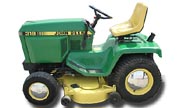 John Deere 318 tractor photo