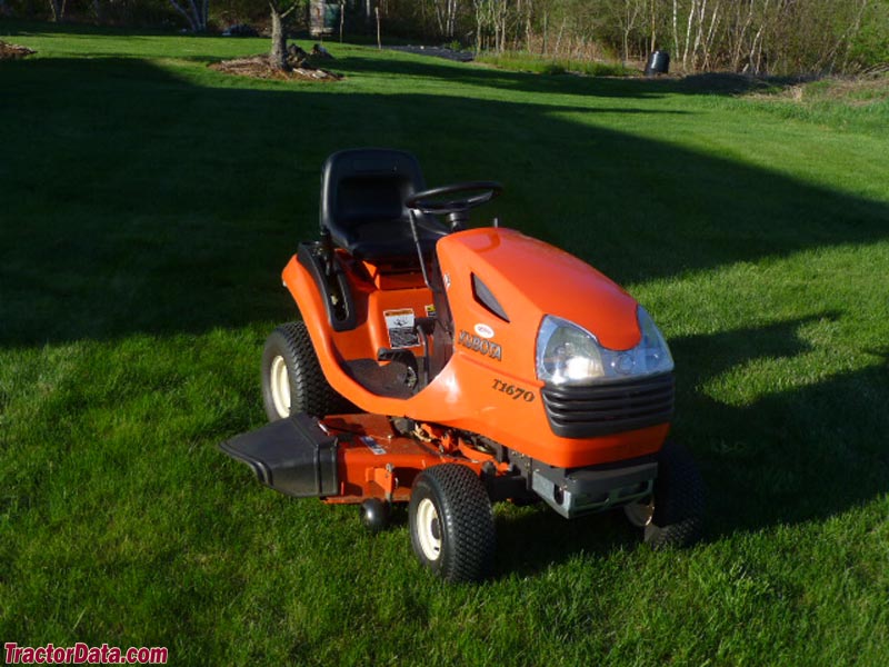 Kubota T1670